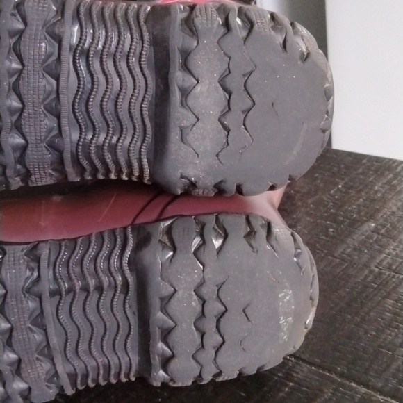 BOGS WATERPROOF BOOTS - Picture 9 of 12